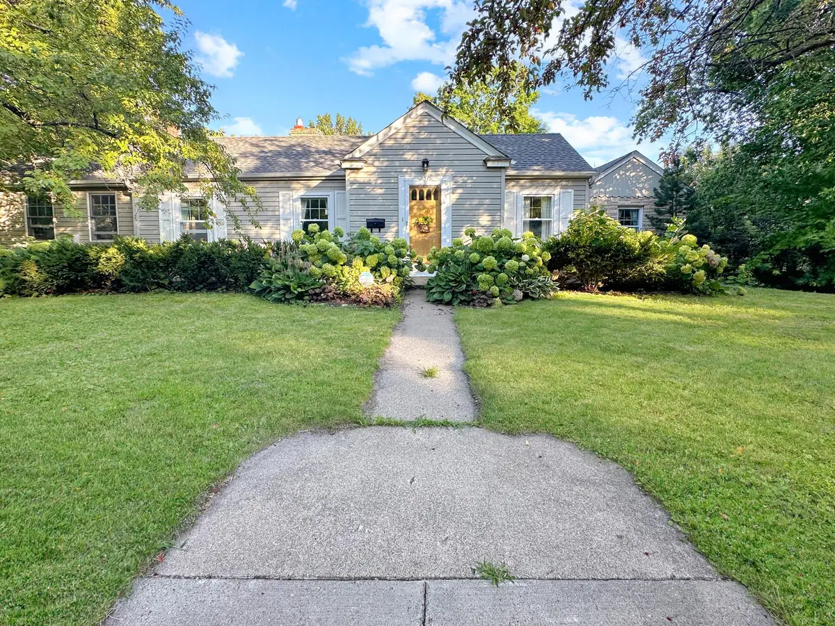 251 W Lake Street, Excelsior, MN 55331 - #1
