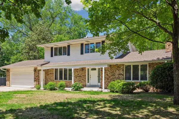 6016 Eden Prairie Road, Edina, MN 55436