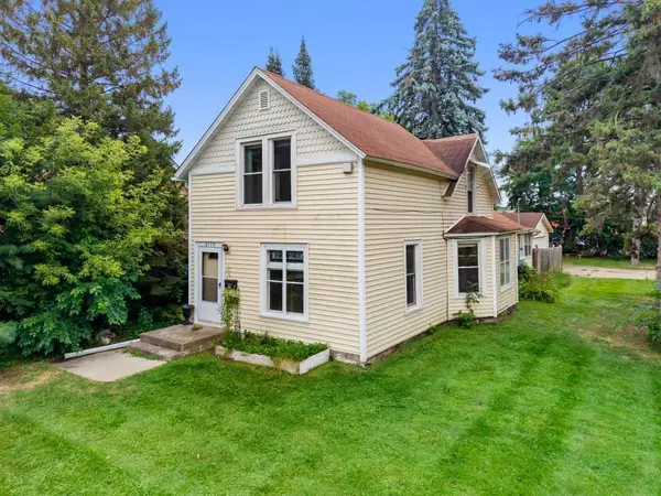 2174 8th Street, White Bear Lake, MN 55110