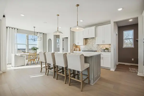 4596 Island Park Bay, Woodbury, MN 55129