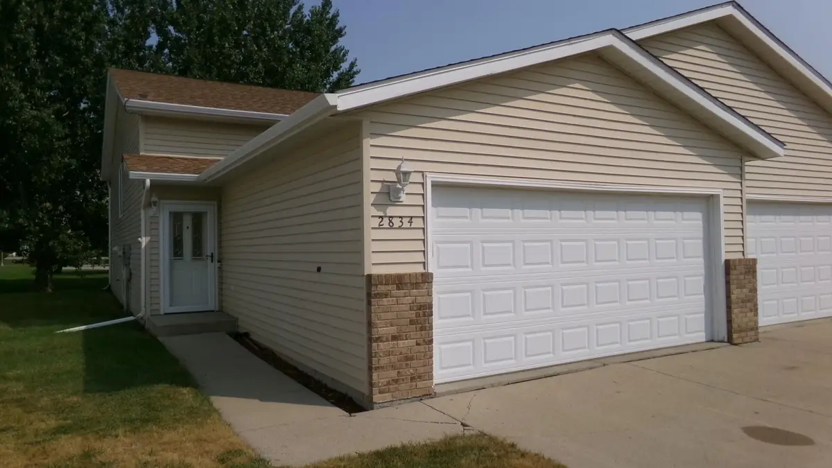 2834 Dakota Park Circle S, Fargo, ND 58104 - #1