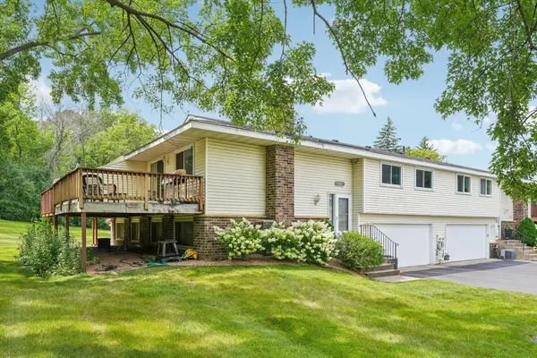 12311 Oak Leaf Court, Burnsville, MN 55337