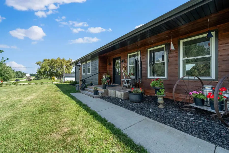 7143 Sunset Strip Nw, Alexandria, MN 56308 - #3