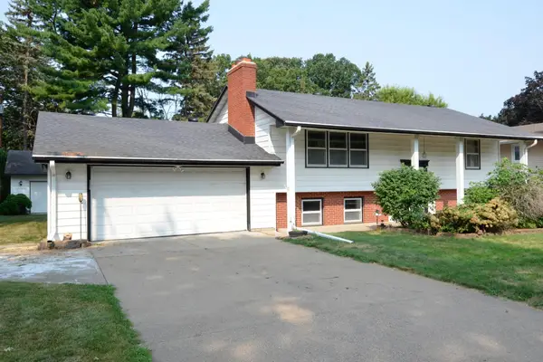 2226 Pleasant View Drive, New Brighton, MN 55112