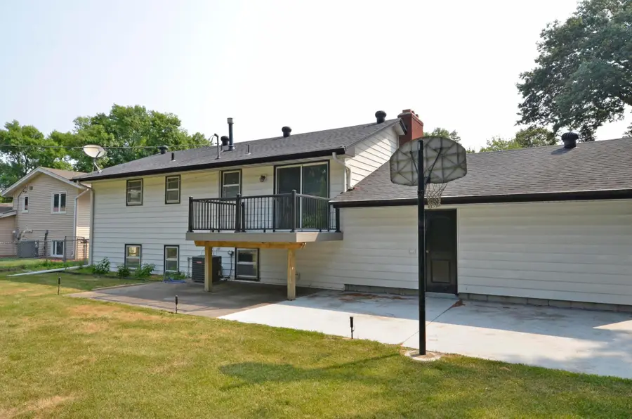2226 Pleasant View Drive, New Brighton, MN 55112 - #2