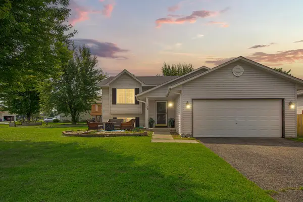 729 Heritage Lane, Belle Plaine, MN 56011