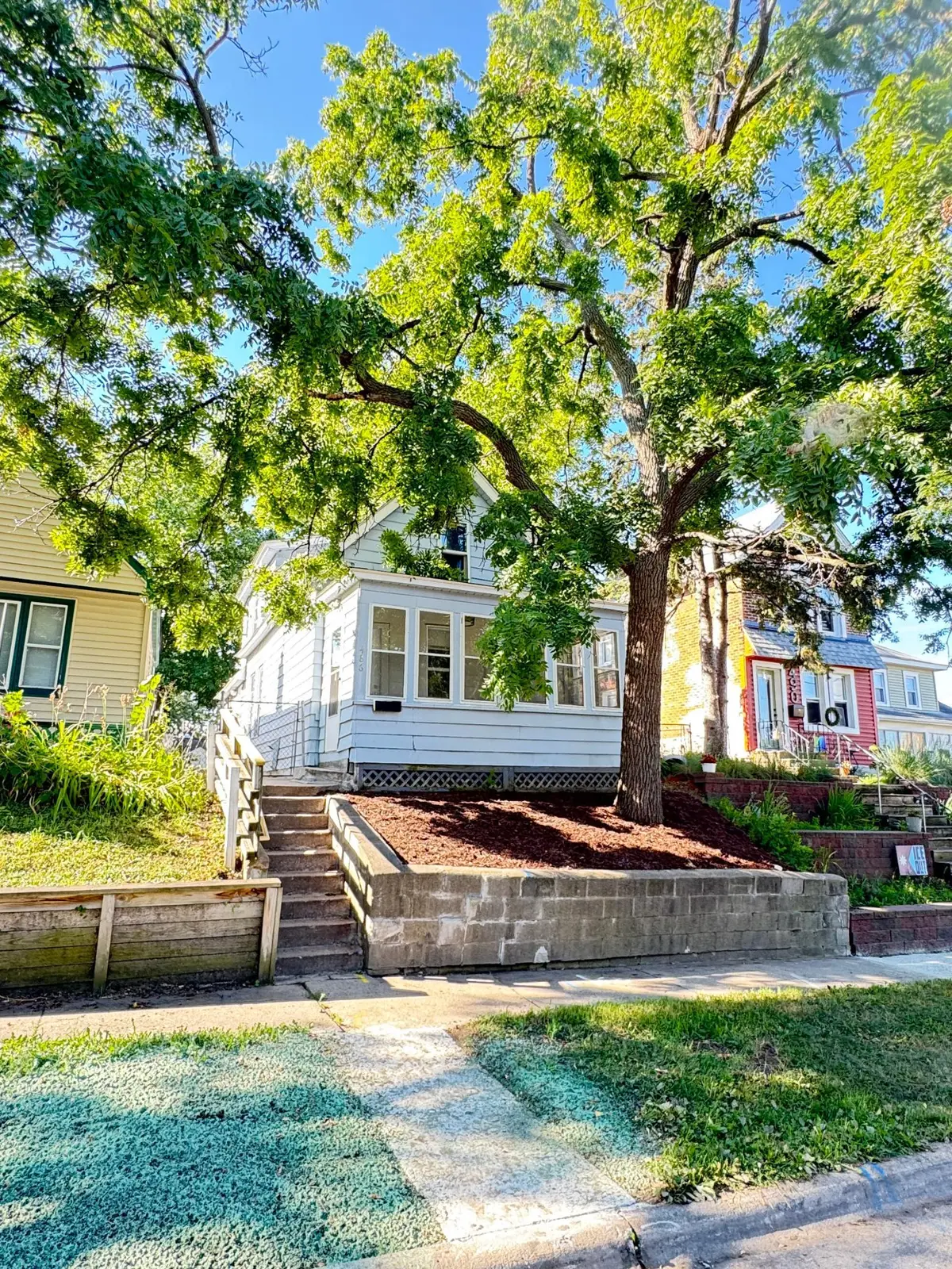 486 Lawson Avenue W, Saint Paul, MN 55117 - #1