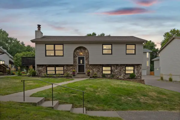 3531 Pilgrim Lane N, Plymouth, MN 55441