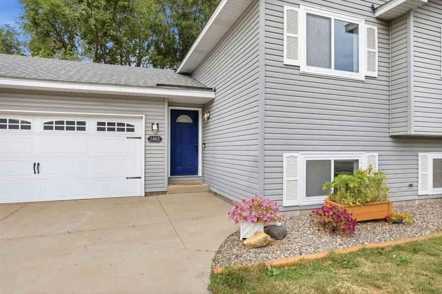 1463 Oakdale Avenue, West Saint Paul, MN 55118 - #2