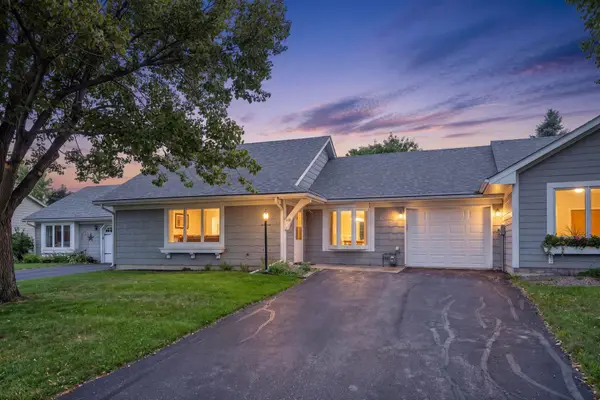 518 Devonshire Drive, Norwood Young America, MN 55397