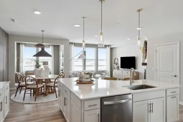 14932 Avondale View, Rosemount, MN 55068