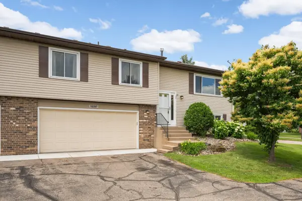 10397 Juniper Lane, Eden Prairie, MN 55347
