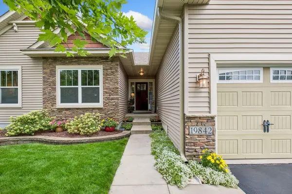 19842 Embers Avenue, Farmington, MN 55024