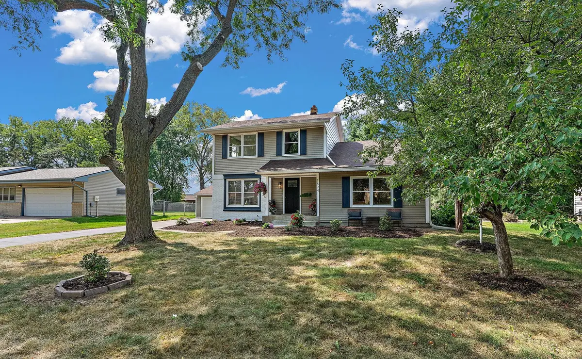 1694 Hinton Trail N, Oakdale, MN 55128 - #1
