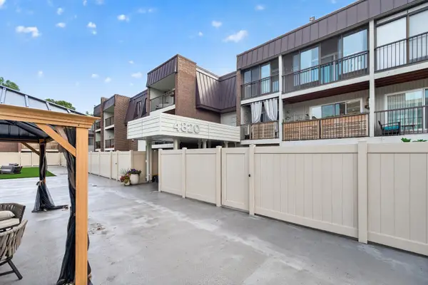 4820 Park Commons Drive #138, Saint Louis Park, MN 55416