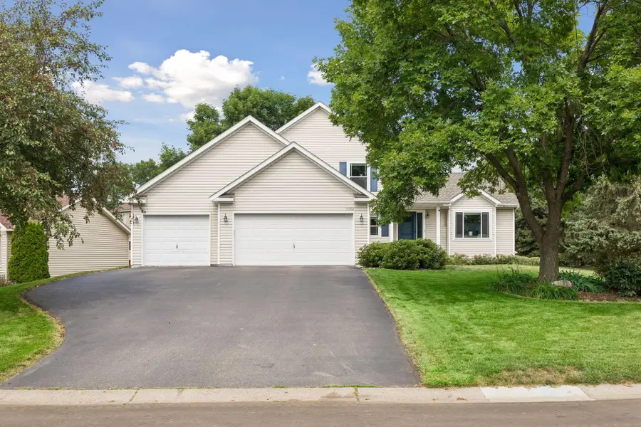 10362 Fox Run Road, Woodbury, MN 55129 - #2
