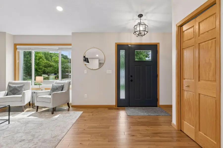 10362 Fox Run Road, Woodbury, MN 55129 - #3