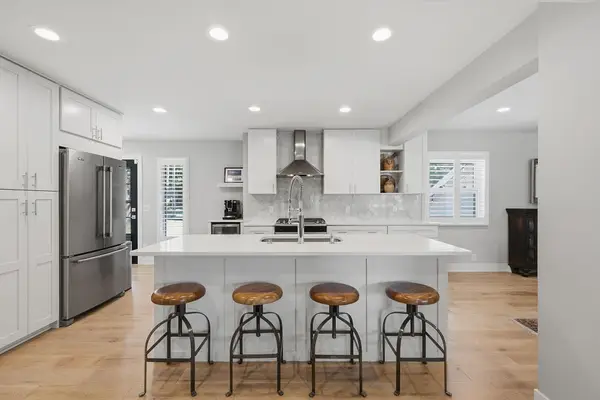 6113 Beard Avenue S, Edina, MN 55410