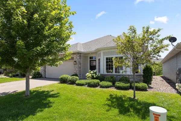 13598 Crownline Drive Ne, Prior Lake, MN 55372