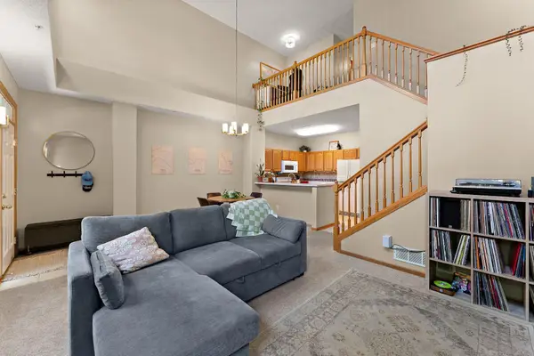 1610 Woodlynn Avenue #3, Saint Paul, MN 55109
