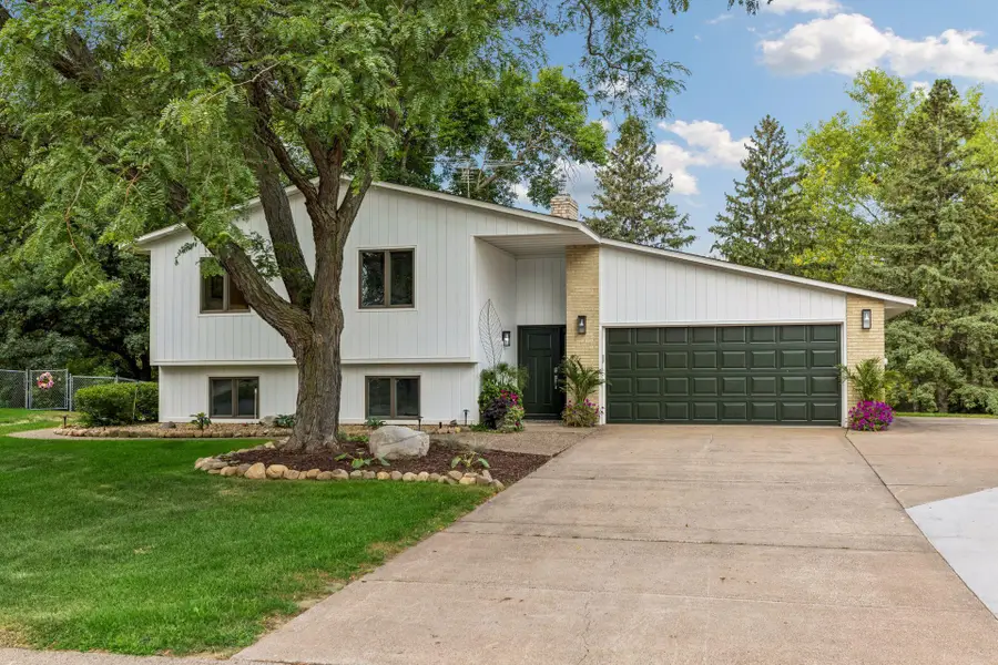2660 Fairlawn Drive, Stillwater, MN 55082 - #2