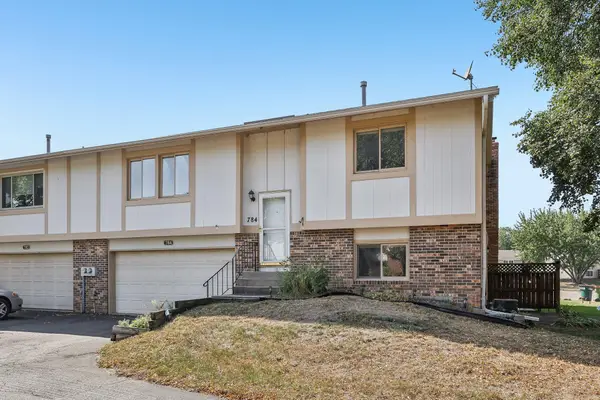 784 125th Lane Ne, Blaine, MN 55434