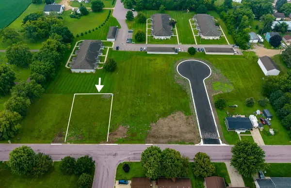 135 Flanders Avenue Se, Madelia, MN 56062