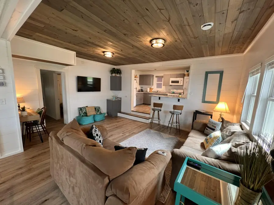 1321 S Darling Drive Nw #1, Alexandria, MN 56308 - #3