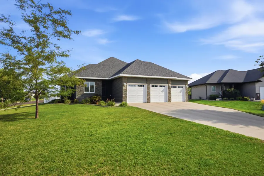 6132 14th Street S, Fargo, ND 58104 - #2