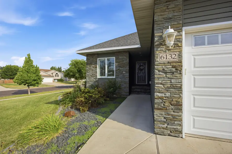 6132 14th Street S, Fargo, ND 58104 - #3