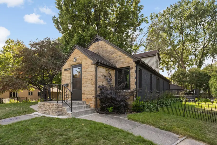 1251 Macarthur Avenue, Saint Paul, MN 55118 - #3