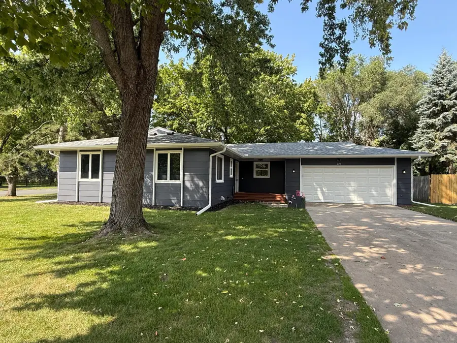 420 Livingston Court, Northfield, MN 55057 - #3