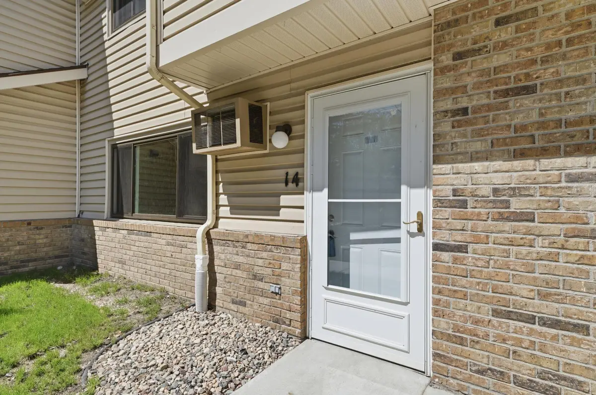 14 E 13th Street, Waconia, MN 55387 - #1