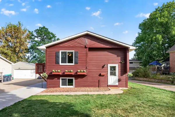 2715 10th Avenue E, North Saint Paul, MN 55109