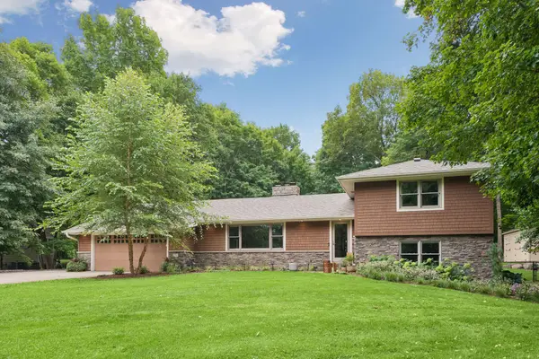 27885 Woodside Road, Excelsior, MN 55331