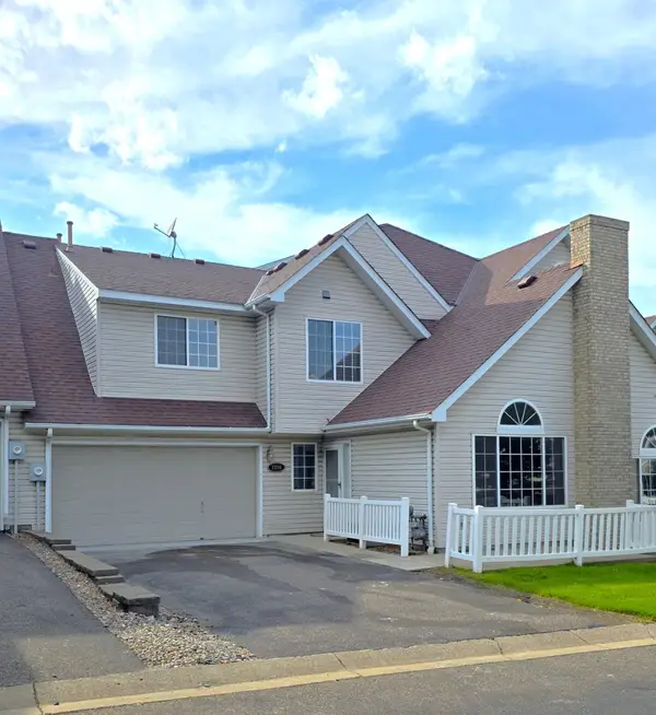 7256 Brittany Lane #34, Inver Grove Heights, MN 55076