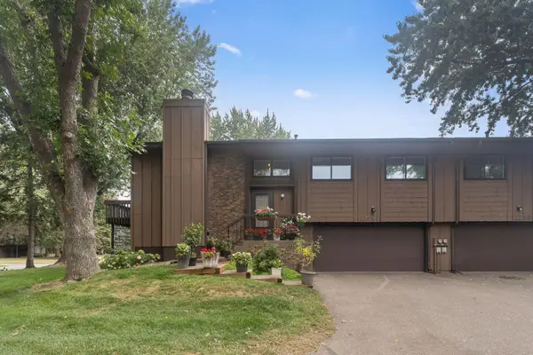 1258 Bridle Path Court, White Bear Lake, MN 55110
