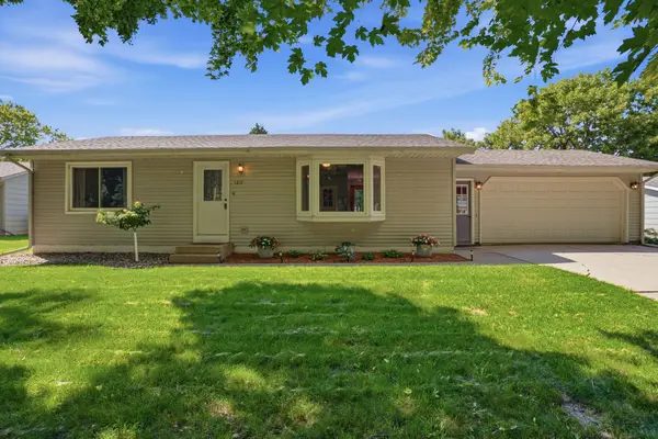 1217 27th Street Nw, Willmar, MN 56201