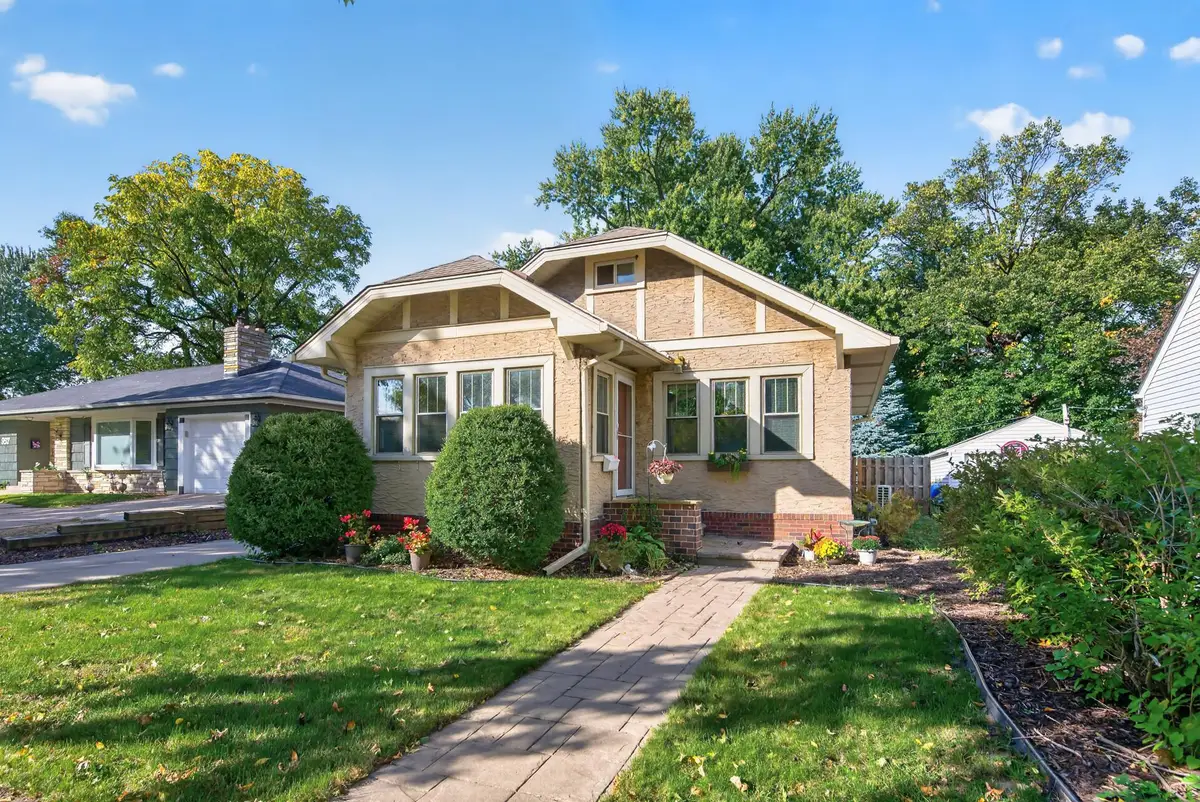 953 Hall Avenue, West Saint Paul, MN 55118 - #1