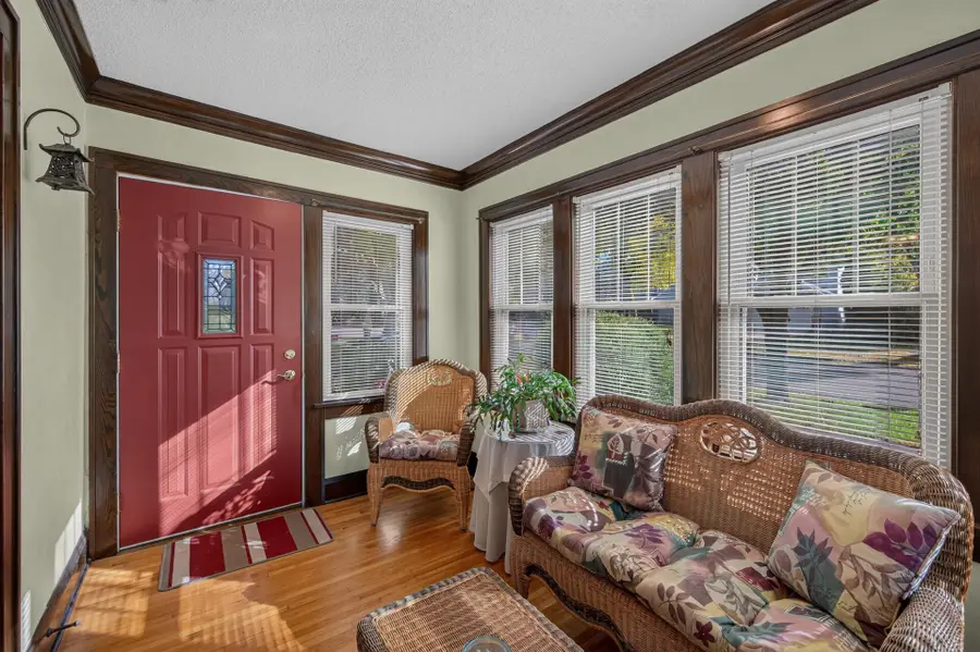 953 Hall Avenue, West Saint Paul, MN 55118 - #3