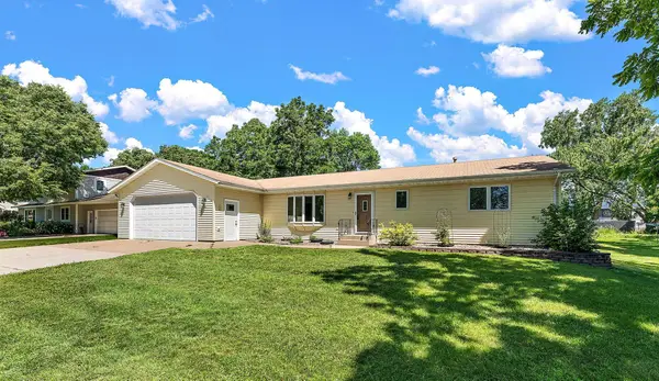 781 Cj Moe Boulevard, Dassel, MN 55325