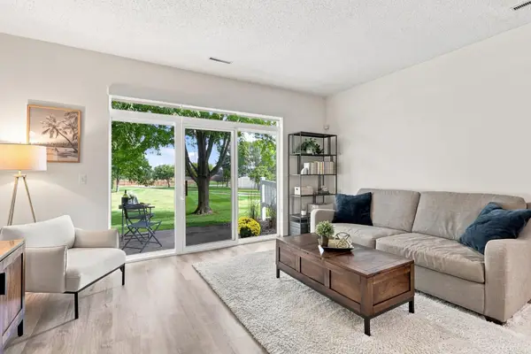 789 Providence Drive, Shakopee, MN 55379