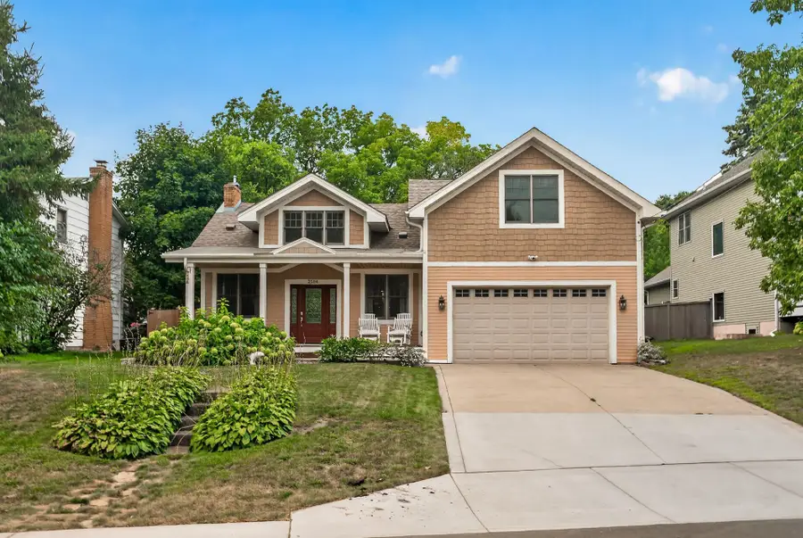 2584 S Shore Boulevard, Saint Paul, MN 55110 - #2