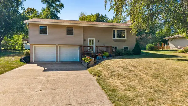 6650 Maple Drive, Rockford, MN 55373