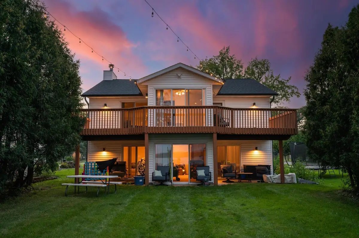 1055 N Shore Drive, Forest Lake, MN 55025 - #1