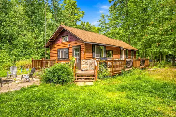 9235 Oakwood Lane, Pine City, MN 55063