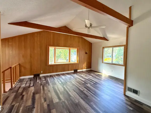 2762 Mcnair Drive N, Robbinsdale, MN 55422
