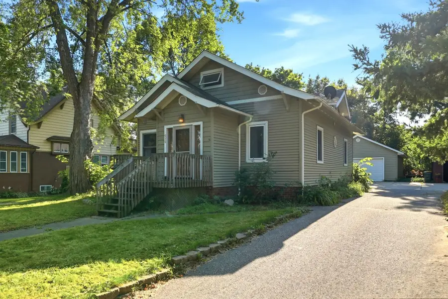 516 4th Street Se, Willmar, MN 56201 - #2