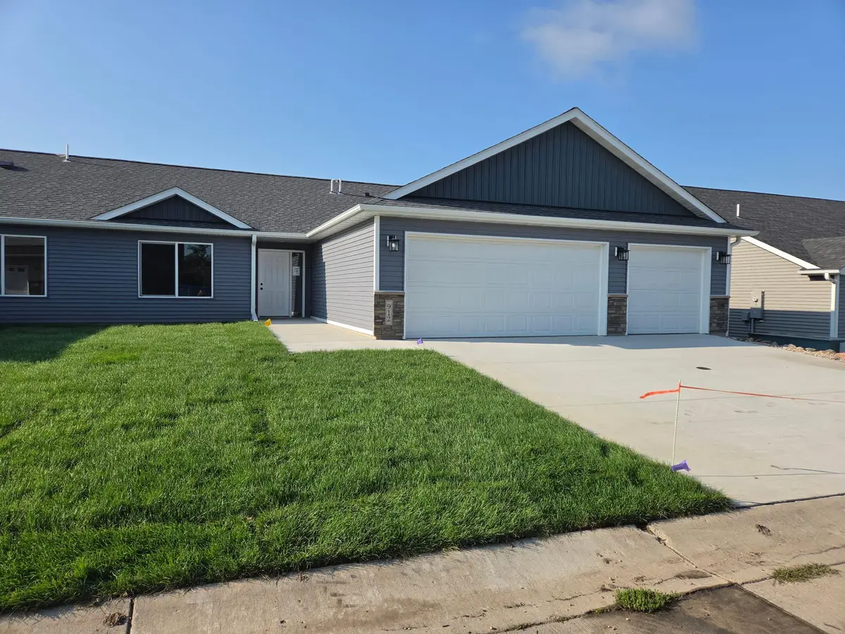 912 Katelyn Circle Ne, Montgomery, MN 56069 - #1