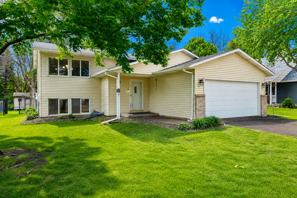 9115 Janero Avenue S, Cottage Grove, MN 55016